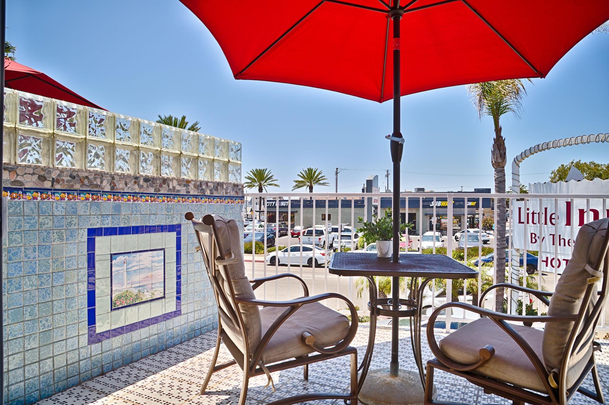 Little By The Bay Newport Hotel