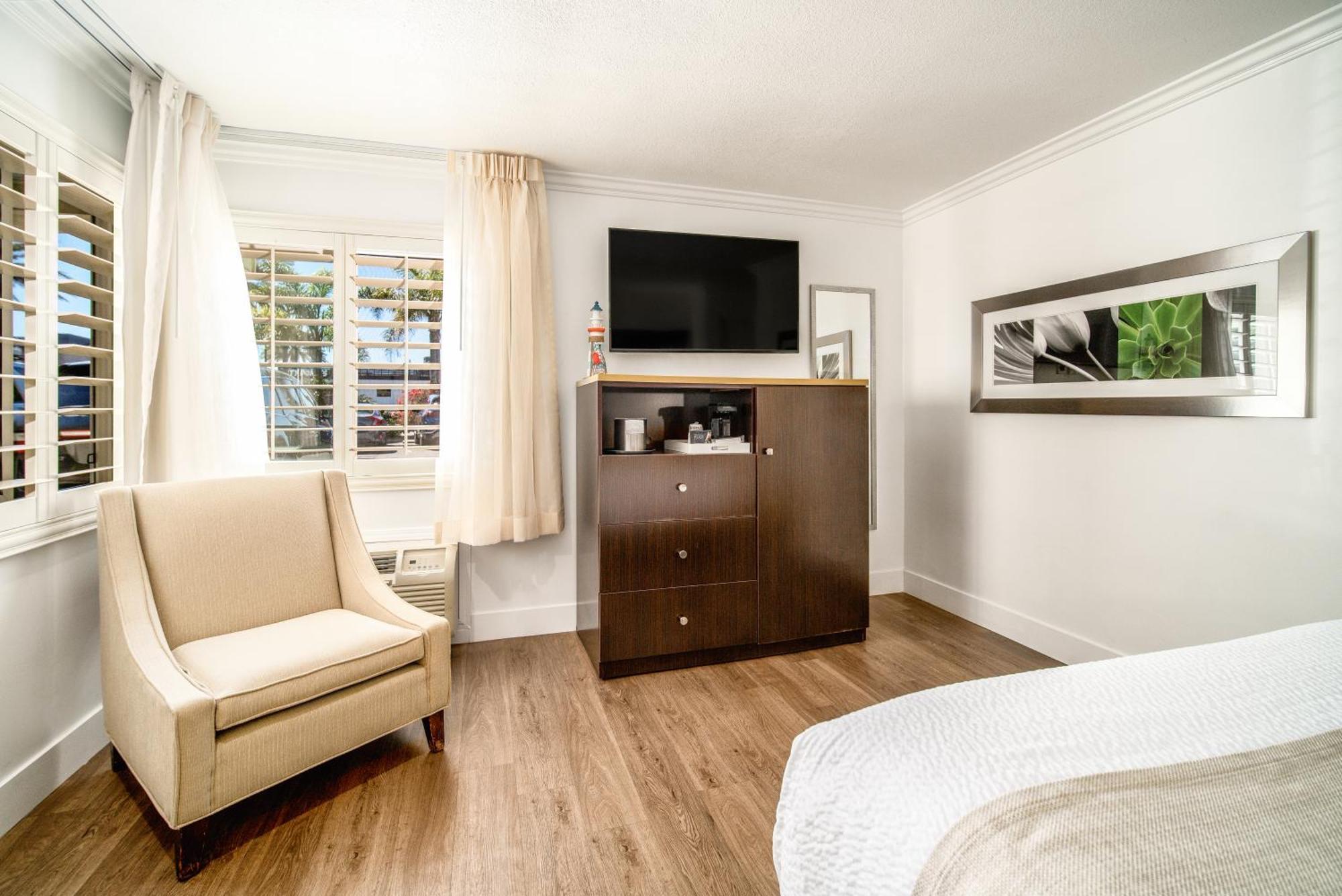 Little By The Bay Newport 3* Newport Beach