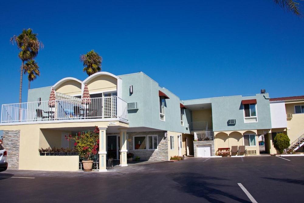 Little By The Bay 3* Newport Beach